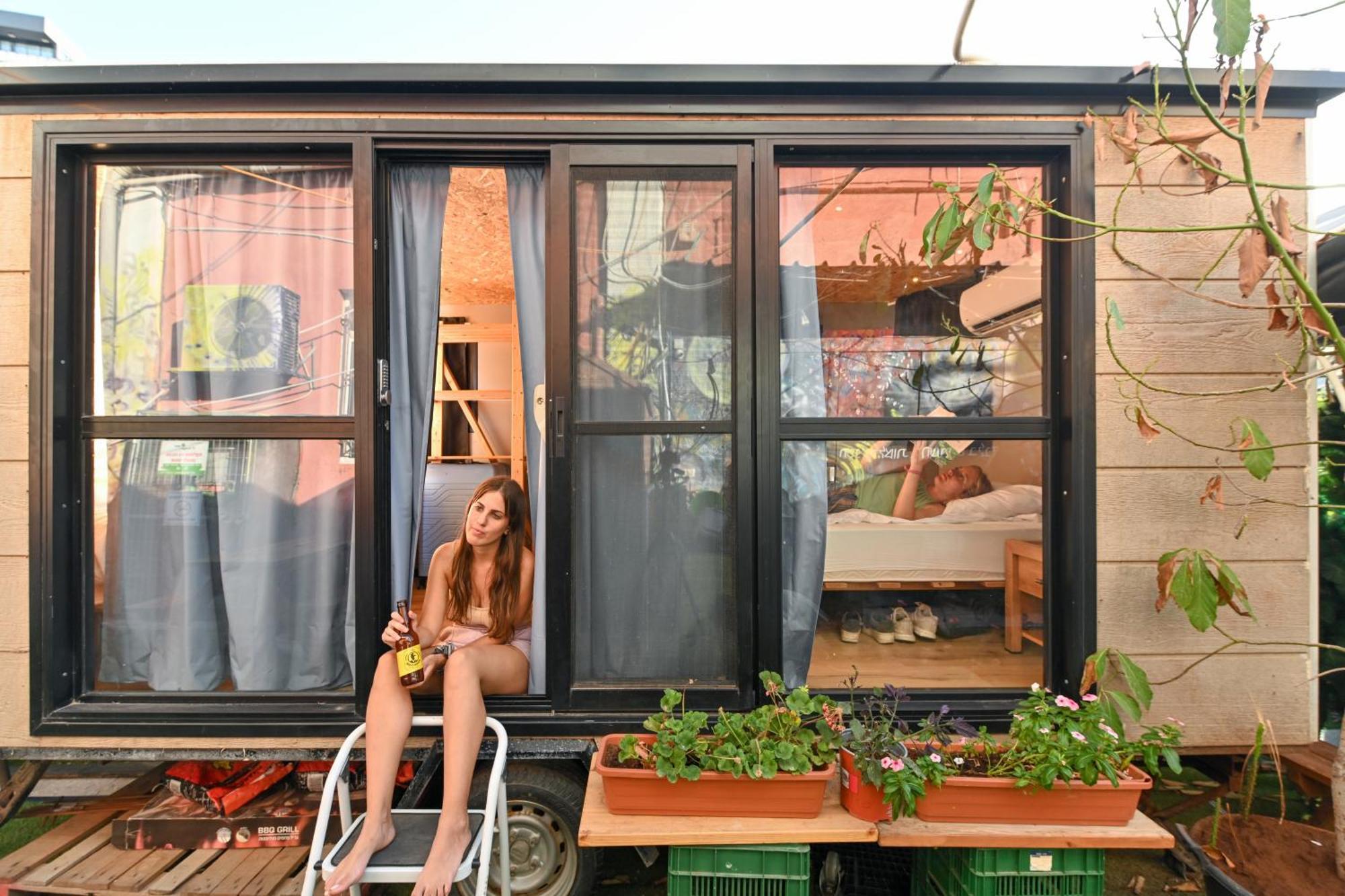 Caravan Hostel Tel Aviv By Roger Age 18-45 Exterior photo