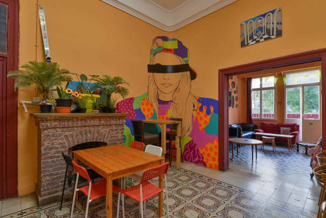 Caravan Hostel Tel Aviv By Roger Age 18-45 Exterior photo